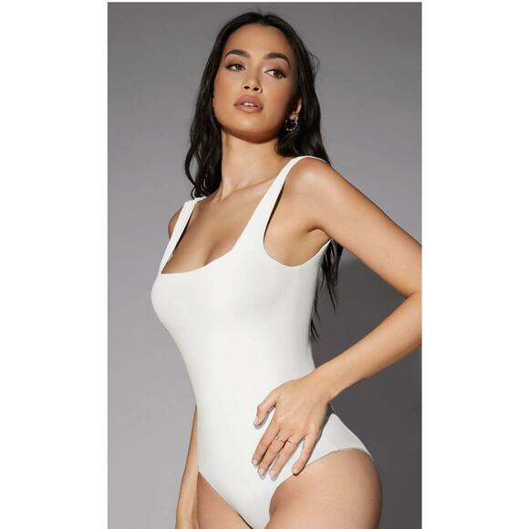 Old navy White Body Suite XXL - Picture 1 of 11